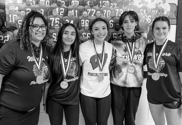 Powerlifters Advance Five to State Meet